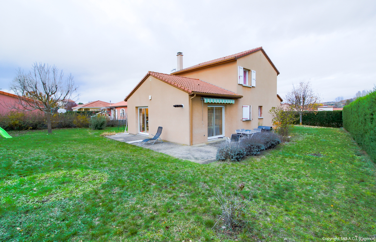 saint-r-my-de-chargnat-l-agence-ref-2245