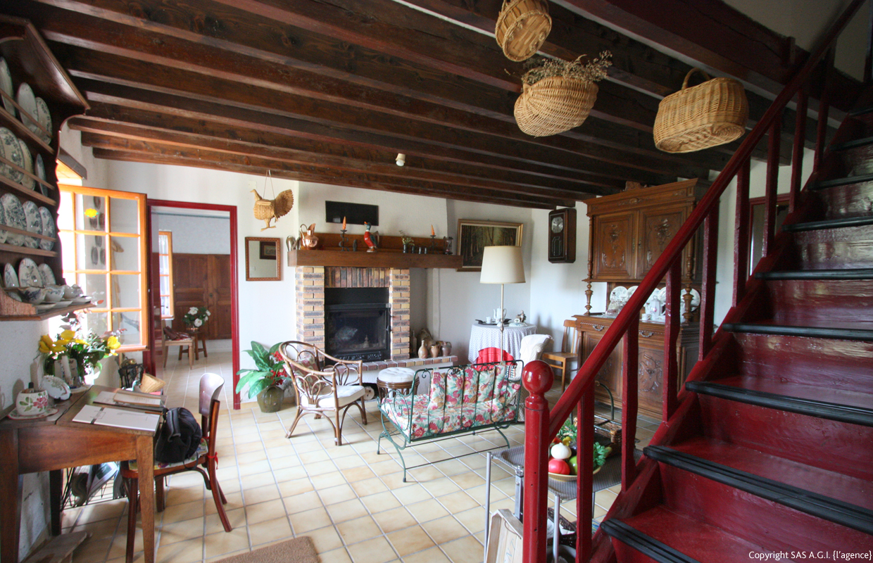 Blot l'Eglise {l'agence} Ref 1347