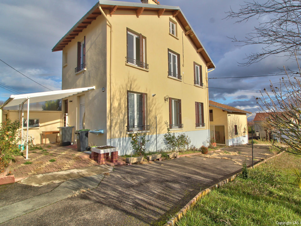 Maison à vendre CHATEL-GUYON Vente immobilière maison terrain